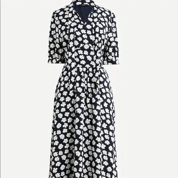 J. Crew Short-sleeve tie-neck dress in scattered daisies - Picture 3 of 12